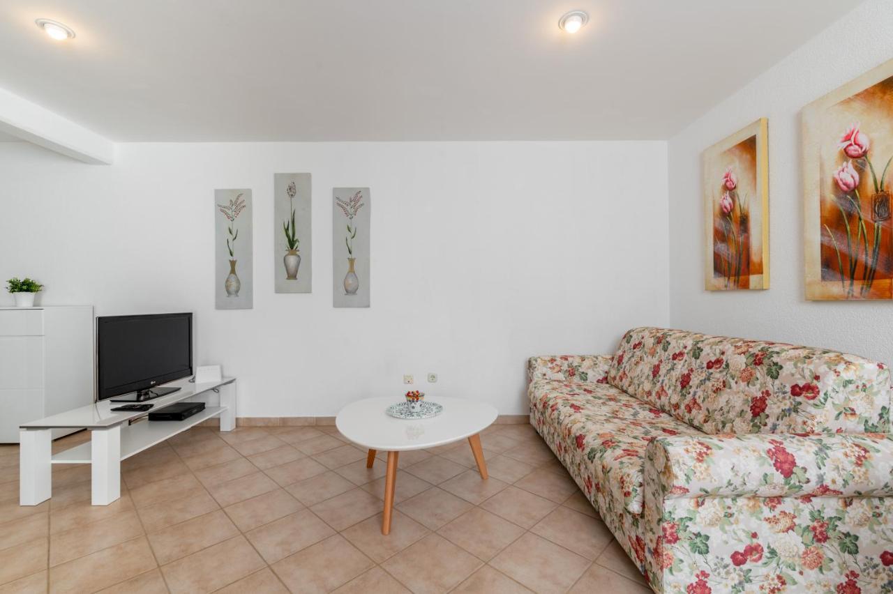 Villa Bella Vista - Apartments Labin  Exterior photo